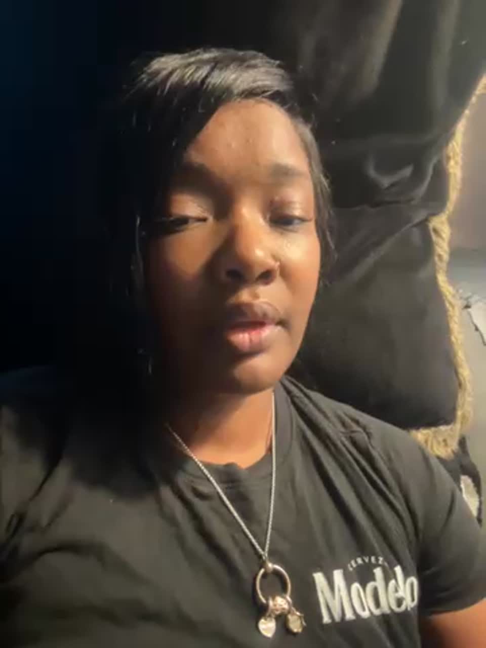 Still image out of testimonial from Janea Queen