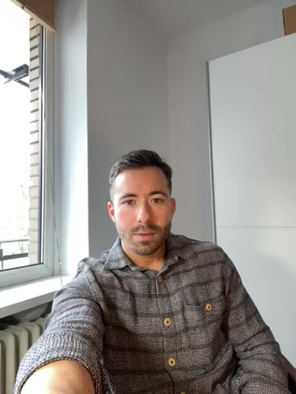 Still image out of testimonial from Noah Feller Still image out of testimonial from Noah Feller