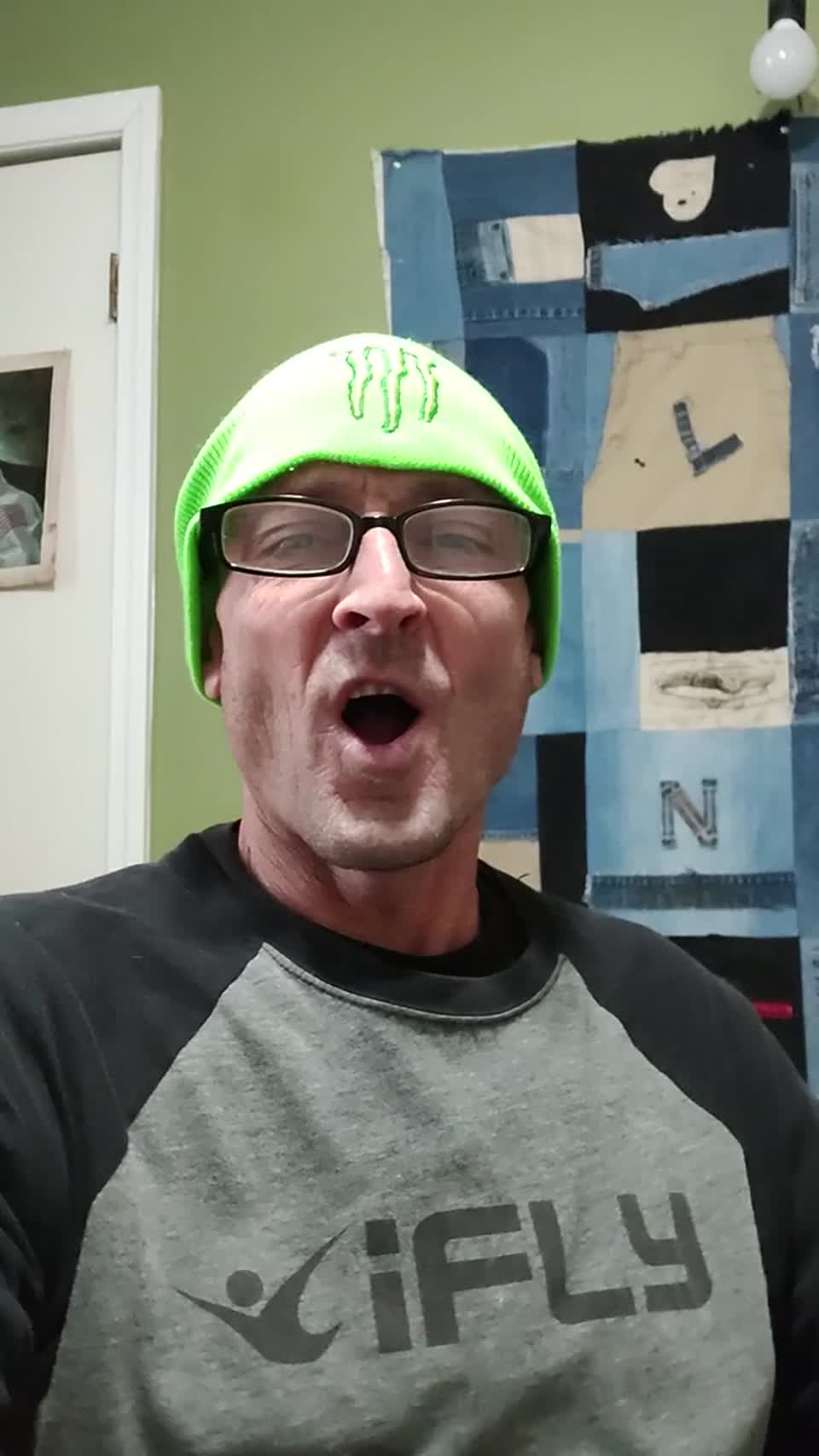 Still image out of testimonial from Michael Wilks