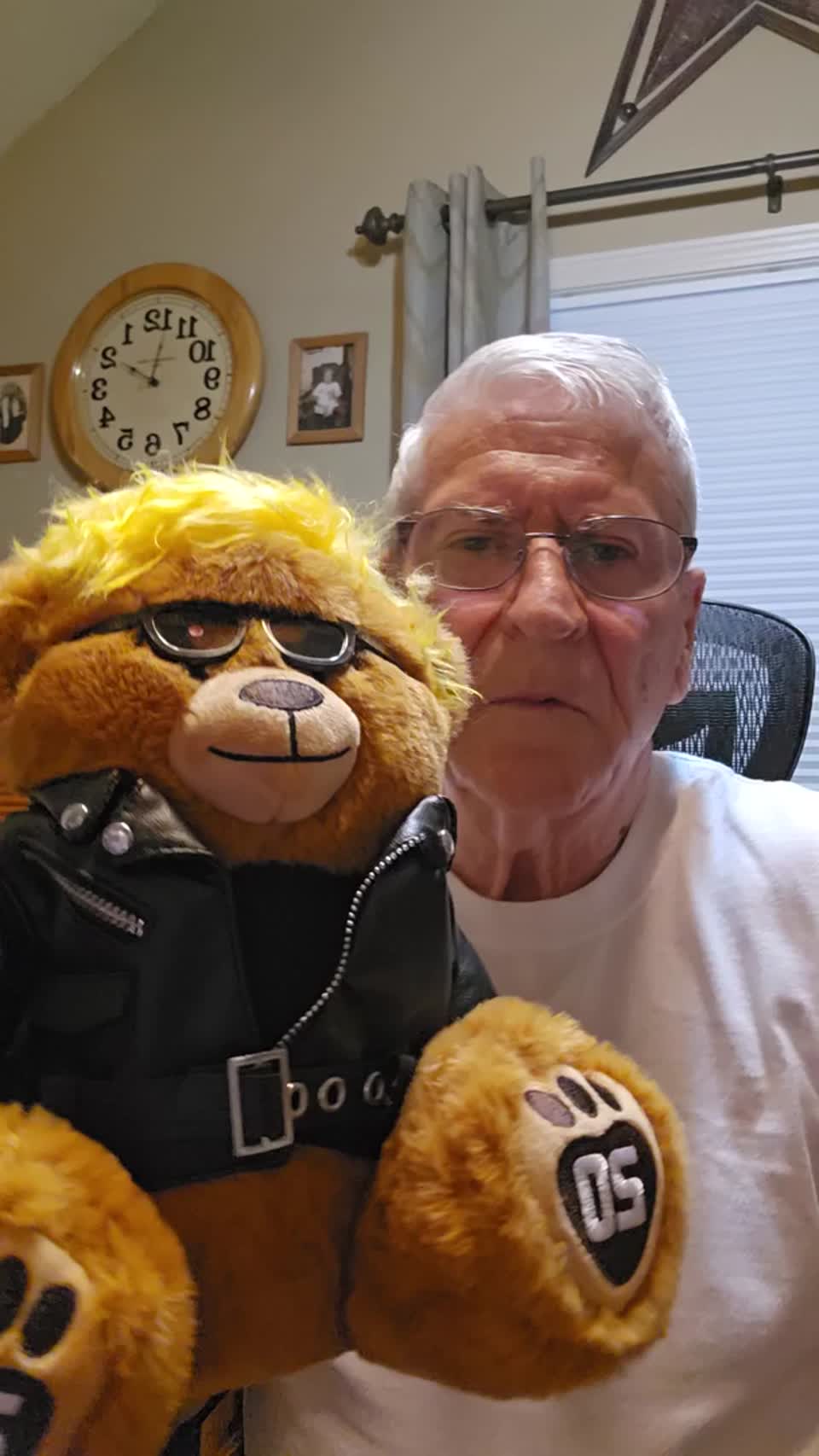 Still image out of testimonial from Armound