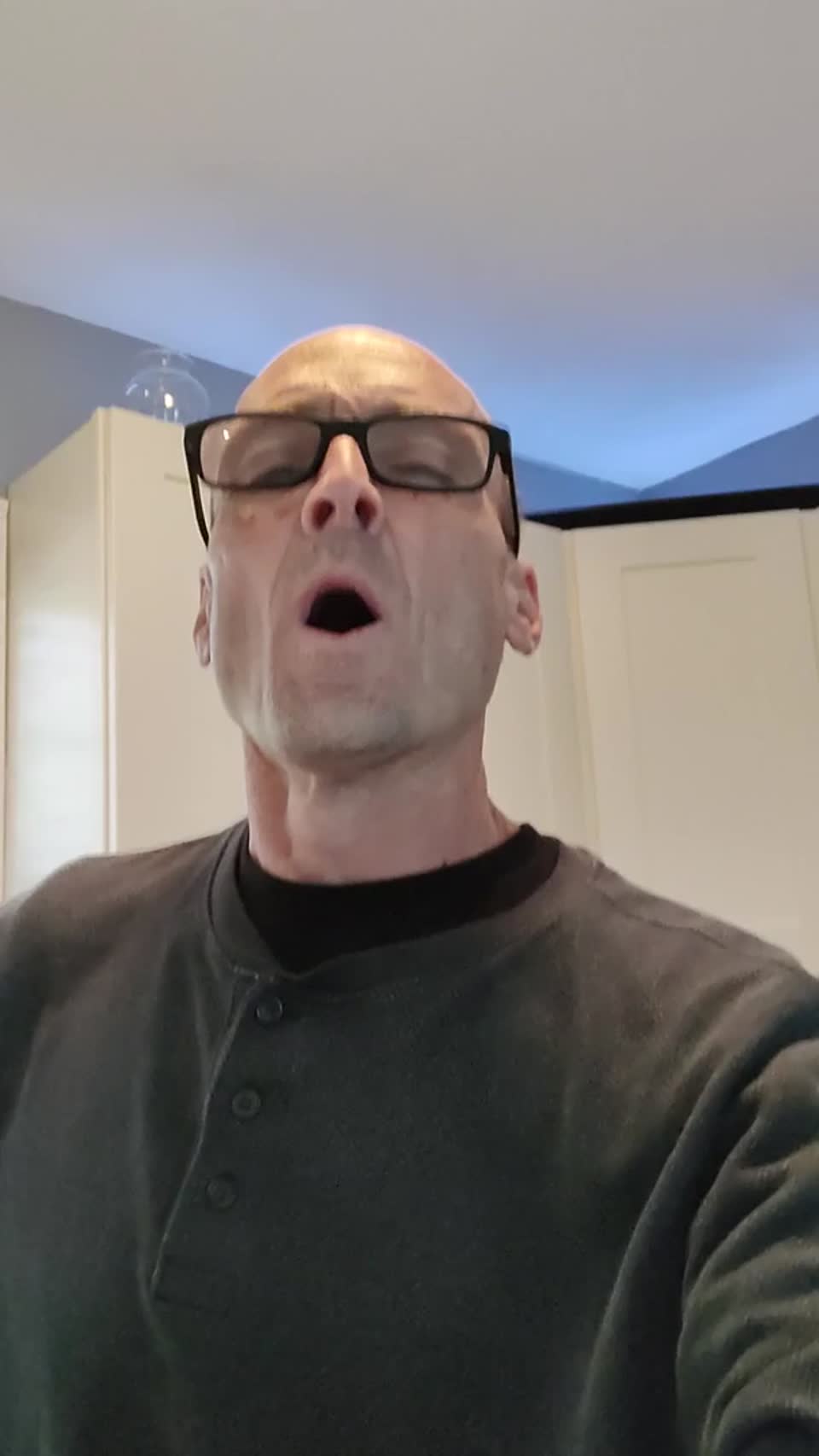 Still image out of testimonial from Michael Wilks