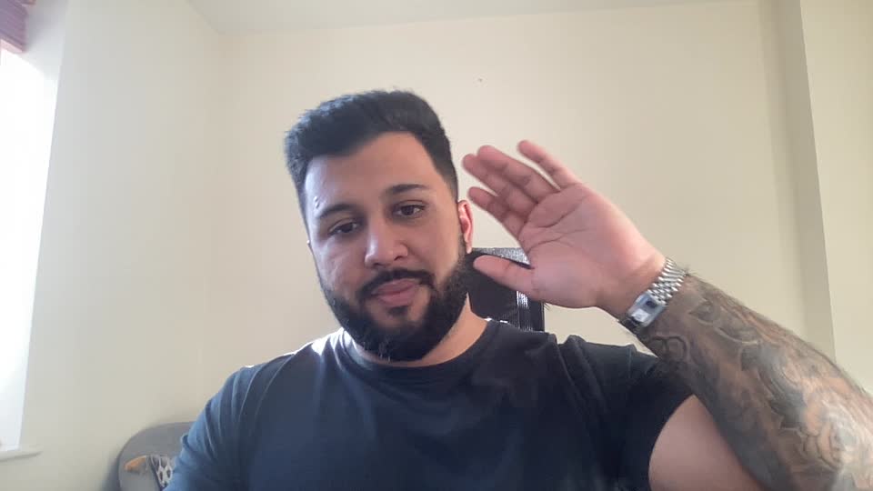Still image out of testimonial from Abbas Still image out of testimonial from Abbas