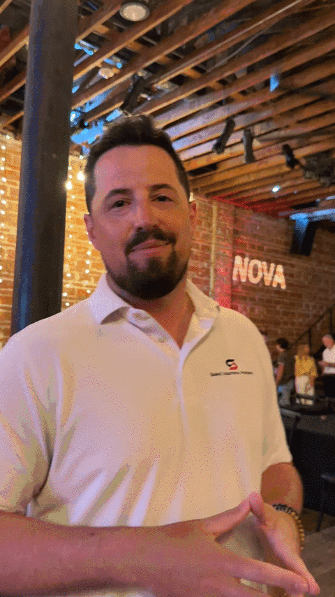 Animated image out of testimonial from Jordan Clay