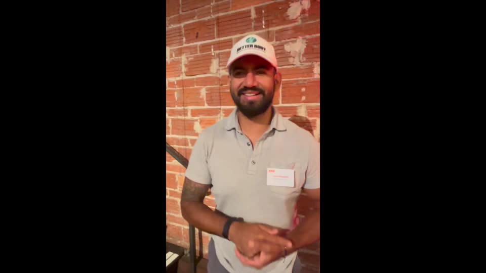 Still image out of testimonial from Juan Chanelo