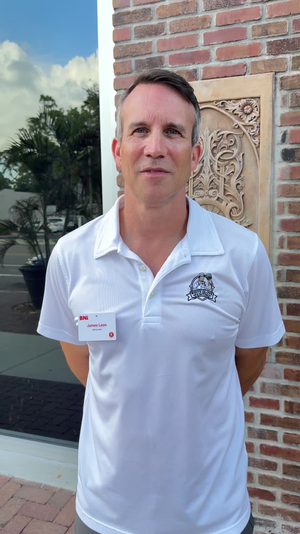 Still image out of testimonial from James Leon