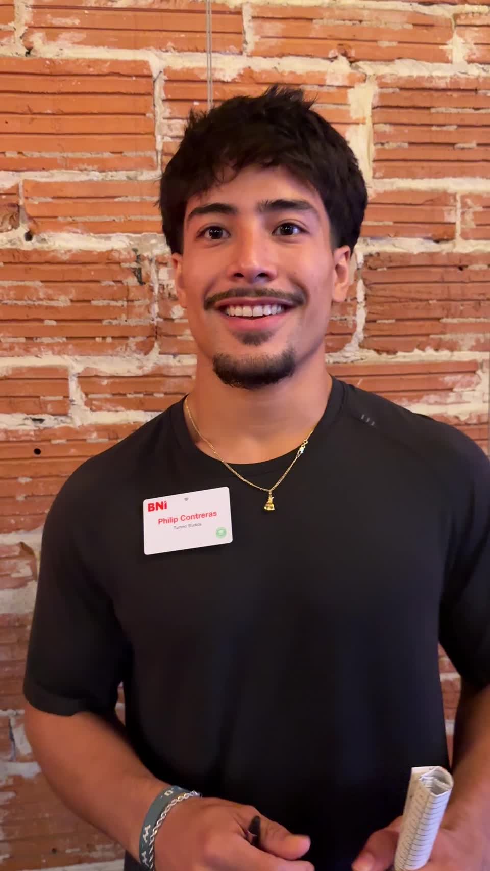 Still image out of testimonial from Philip Contreras