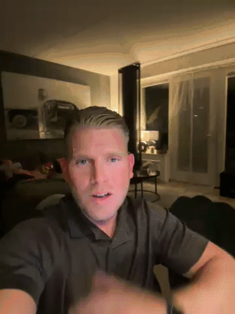 Animated image out of testimonial from Erik schoppema